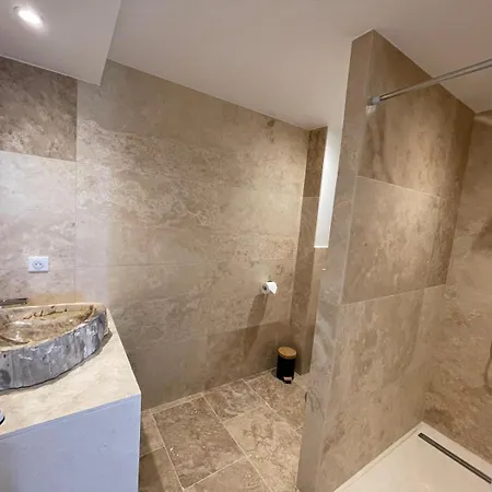 Maison Belle Vue 펜션 카발레르쉬르메르